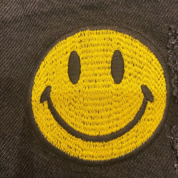 Aviator Nation Low Rise Rocker Jean Shorts in Vintage Black Size 27 - Picture 12 of 16